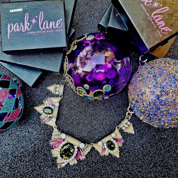 Park Lane Demi Statement Necklace Fiery Green “Opal” Amethyst, Mother of Pearl - Picture 8 of 15